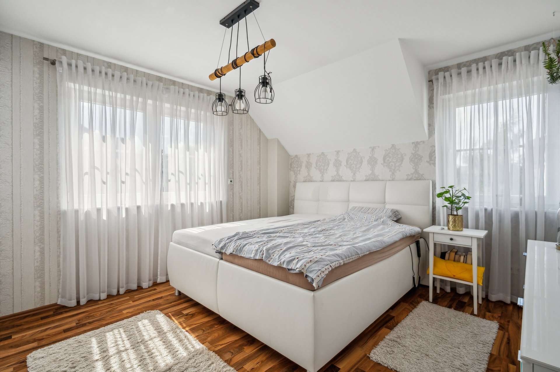 Geborgen Leben in Jüchen – Stilvolle DHH + Garten + Studio + Wellness in Jüchen – Ansicht 14