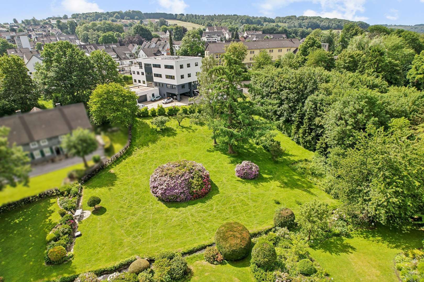 Bauen in gewachsener Umgebung: 1.099 m² Grundstück mit genehmigter Planung