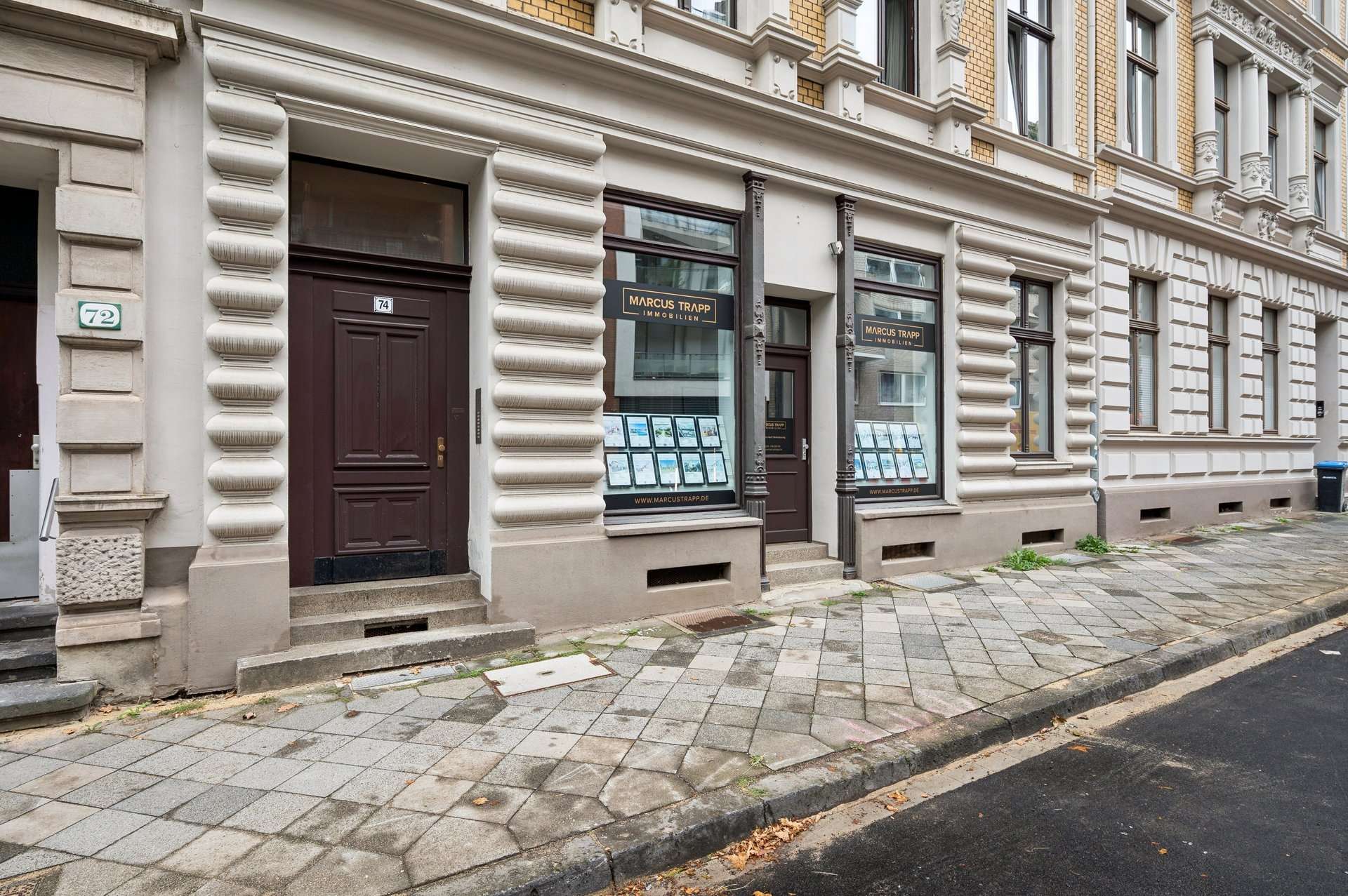 Altbaucharme in Düsseldorf-Pempelfort: Modernisierte 2-Zimmer-Wohnung mit laufenden Mieteinnahmen
