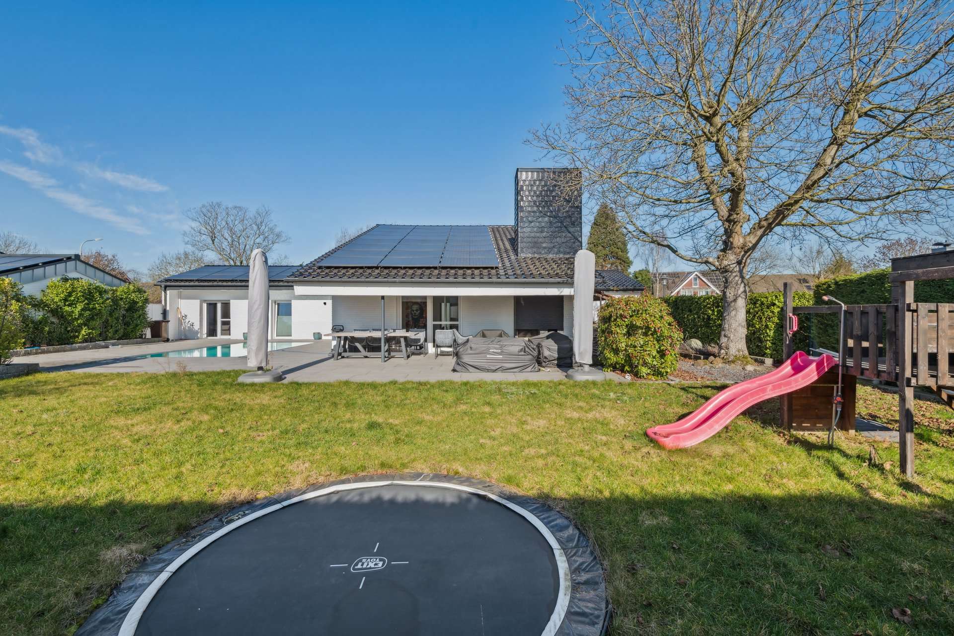 Luxuriös kernsaniertes Anwesen mit Pool, Wellnessbereich und nachhaltiger Energietechnik in Krefeld – Ansicht 19