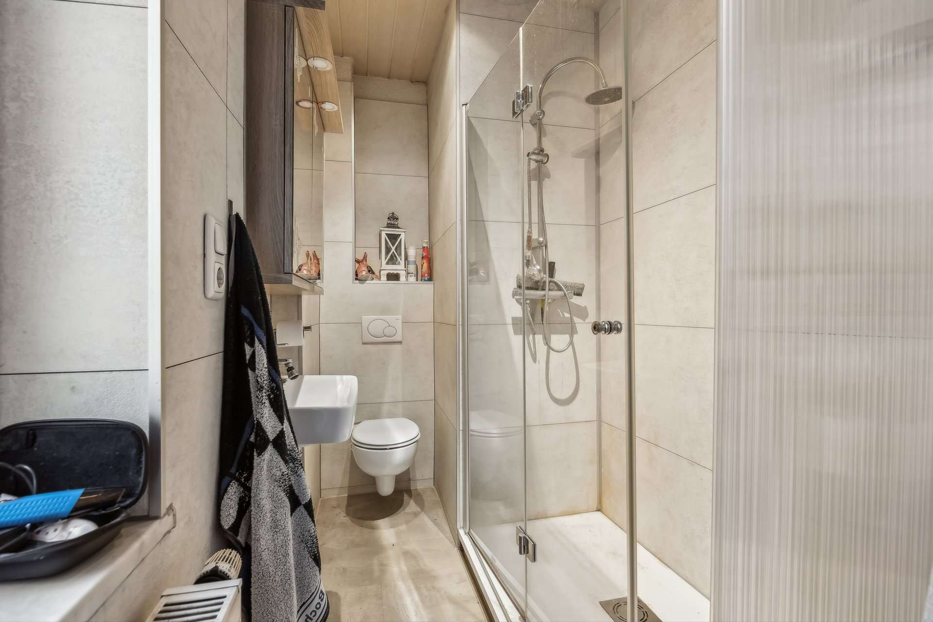 Viel Platz zum Leben – 4-Zimmer-Wohnung mit Garage im ruhigen Dreifamilienhaus in Bochum – Ansicht 9
