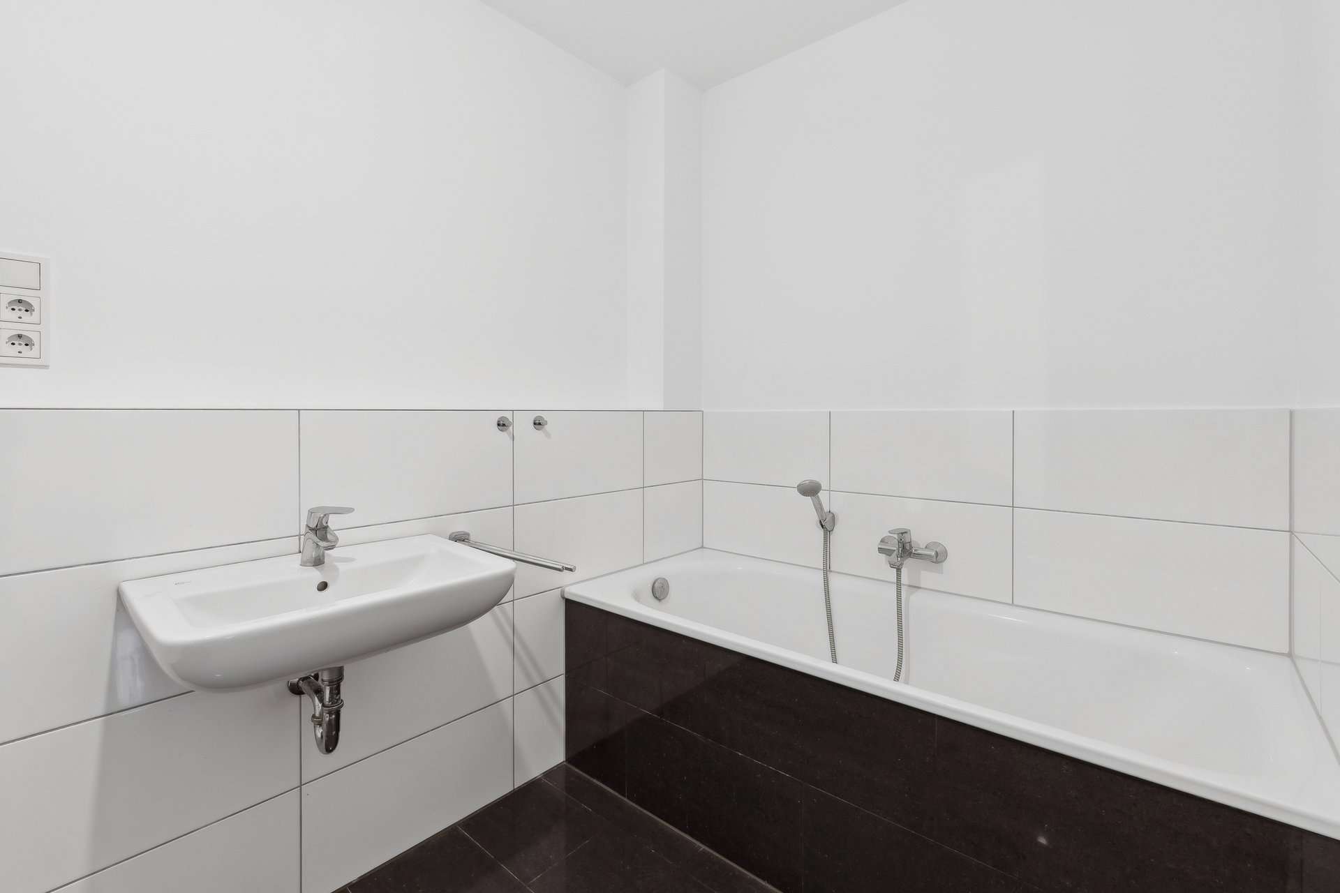 Stilvolle Wohnung im architektonisch anspruchsvollen Mehrfamilienhaus mit Aufzug und Balkon in Recklinghausen – Ansicht 11
