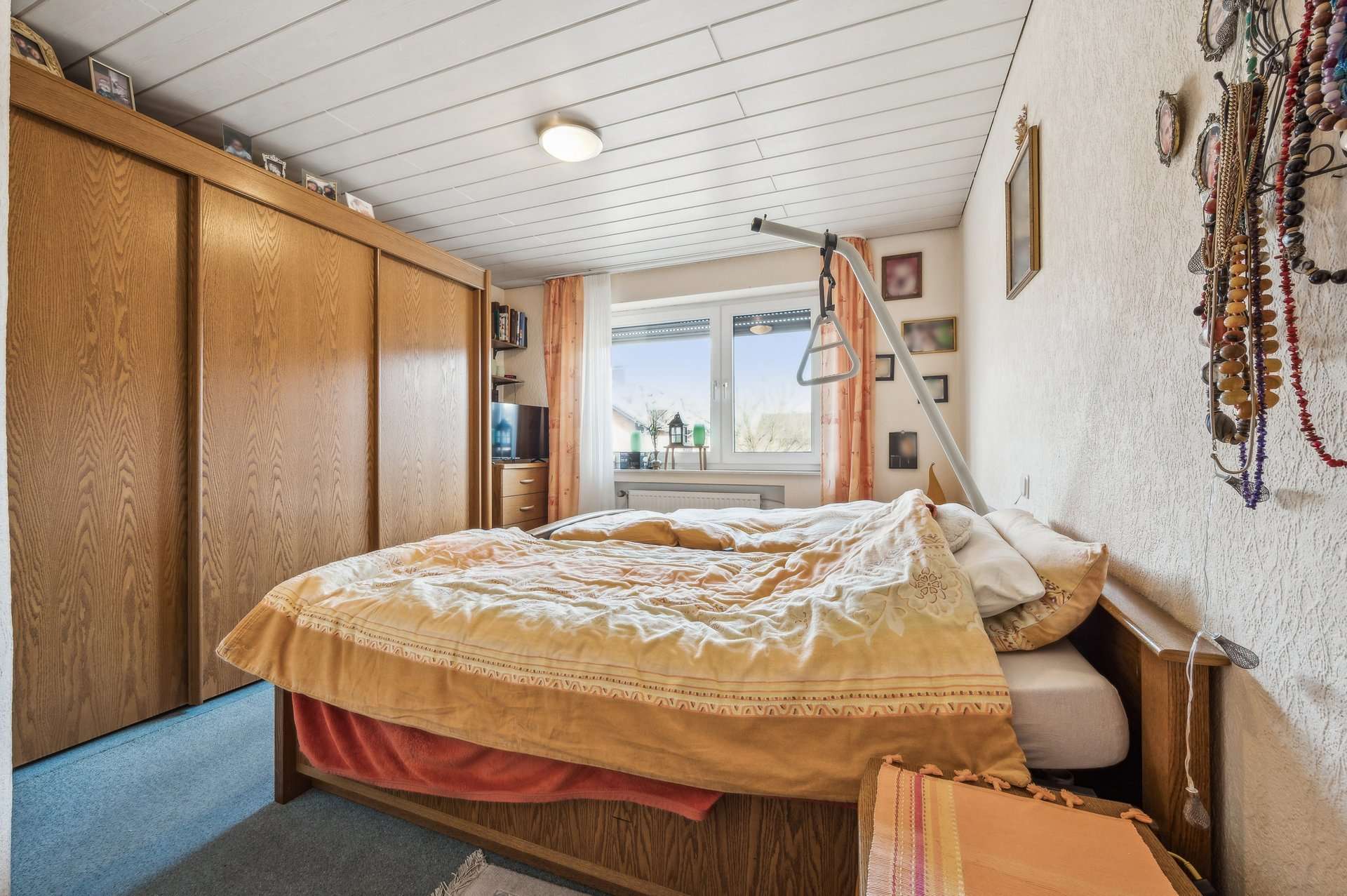 Stilvolle 2,5-Zimmer-Wohnung mit großer Einbauküche und Sonnenbalkon in Dormagen – Ansicht 5