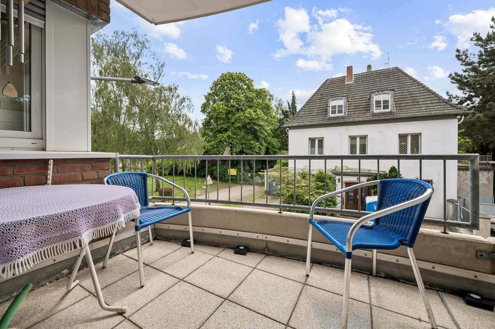 Vermietete 2-Zimmer-Wohnung mit Aufzug und betreuter Infrastruktur – attraktive Kapitalanlage