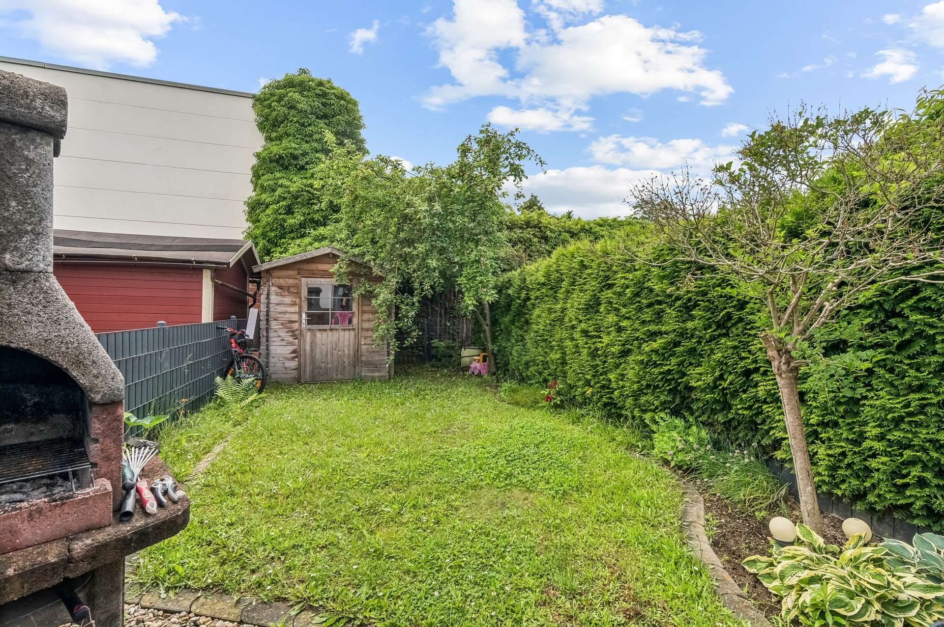 Neuwertiges Reihenhaus in WEG-Anlage mit Garten in Korschenbroich in Korschenbroich – Ansicht 3