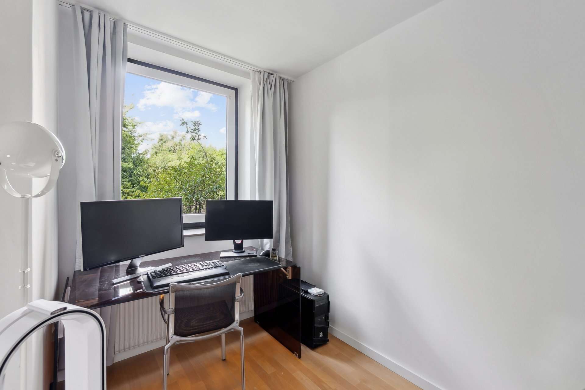 Exklusives Wohnen in Oberkassel – Designwohnung mit Privatterrasse & Tiefgarage in Düsseldorf – Ansicht 2