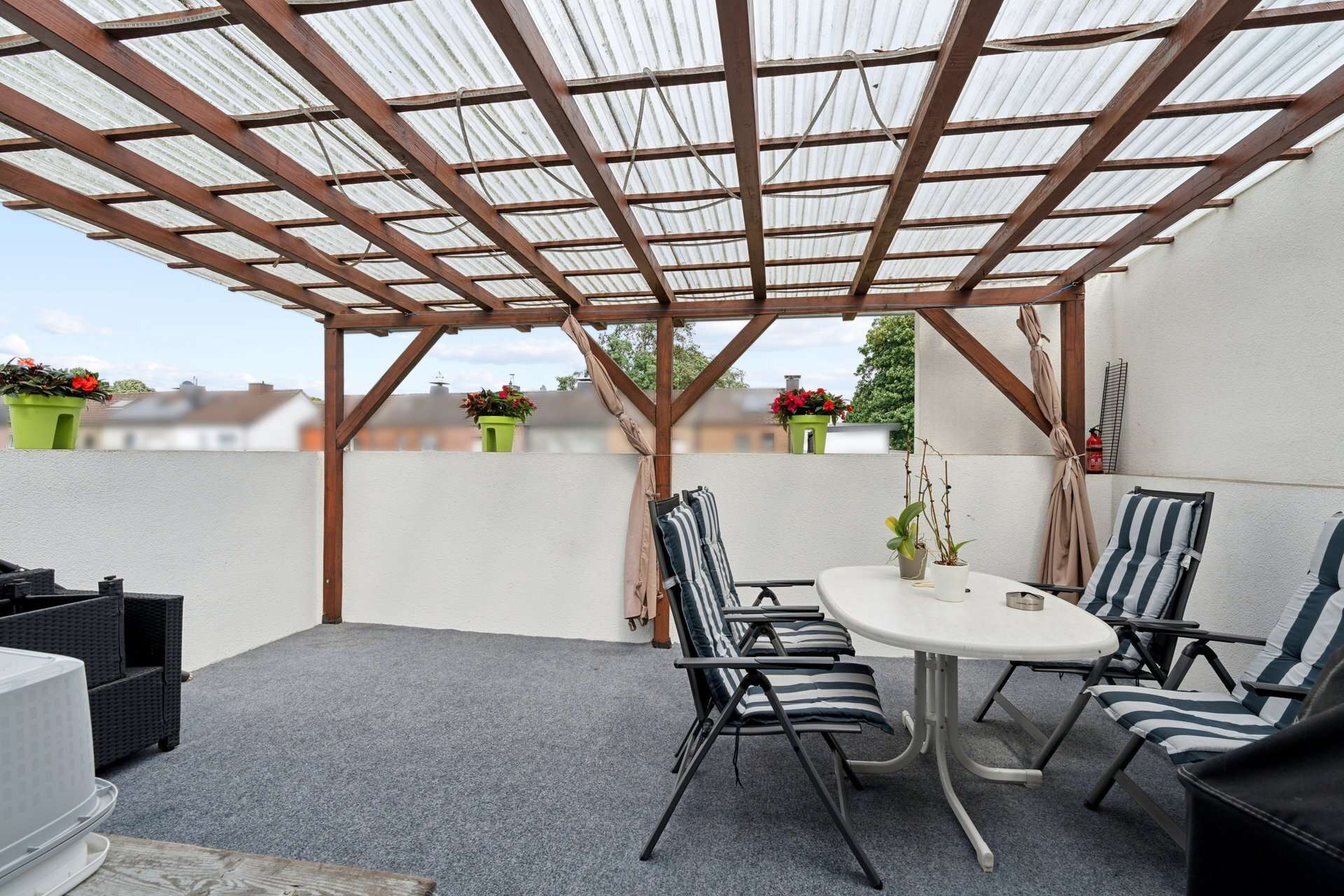 Charmantes Reihenendhaus mit Traumgarten und zwei Sonnenterrassen in Sackgasse in Marl – Ansicht 5