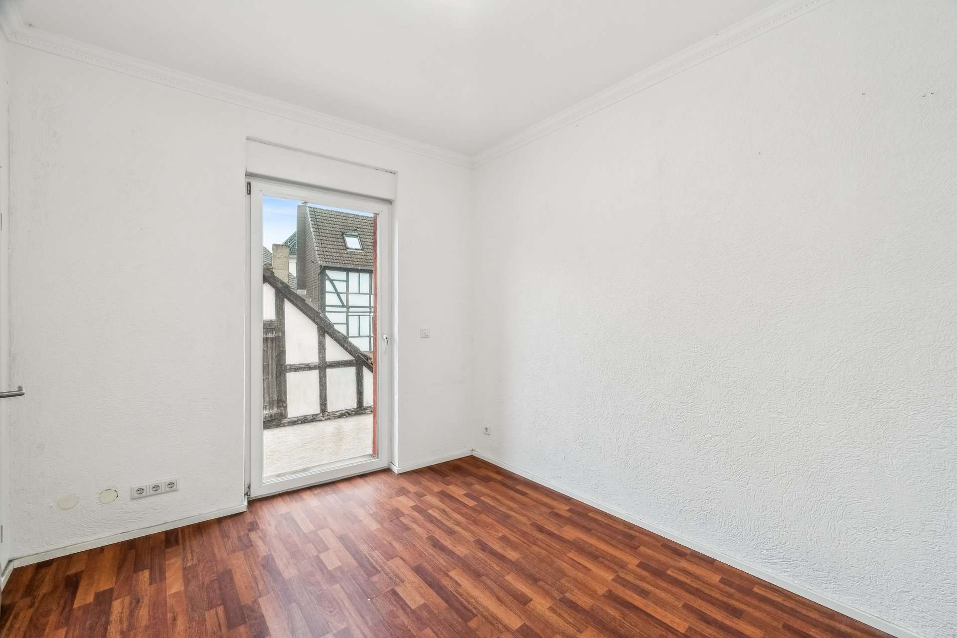 Umfassend saniertes Haus für kleine Familien mit Fußbodenheizung und flexibel nutzbarem Dachgeschoss in Herdecke – Ansicht 13