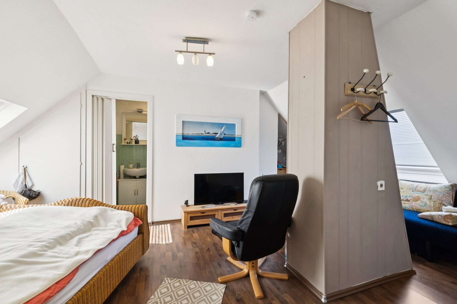 Dreifamilienhaus mit flexiblen Nutzungsmöglichkeiten und ruhigem Wohnumfeld in Bochum-Harpen in Bochum – Ansicht 28