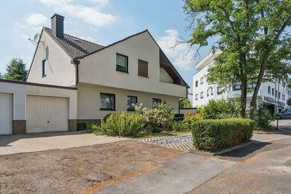 Großzügiges Wohnen mit traumhaftem Garten und Einliegerwohnung in Dortmund-Kirchhörde
