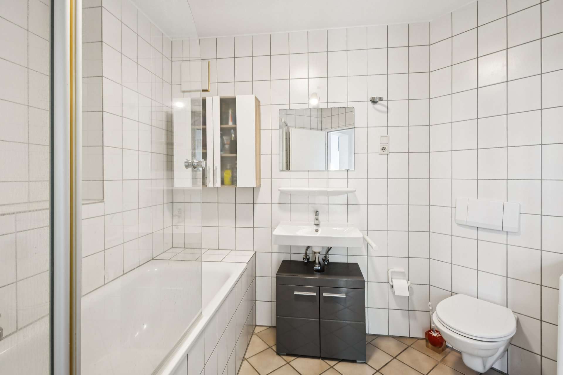 Helles Wohngefühl auf zwei Ebenen – Maisonette mit hochwertiger Küche und Tiefgaragenstellplatz in Viersen – Ansicht 9