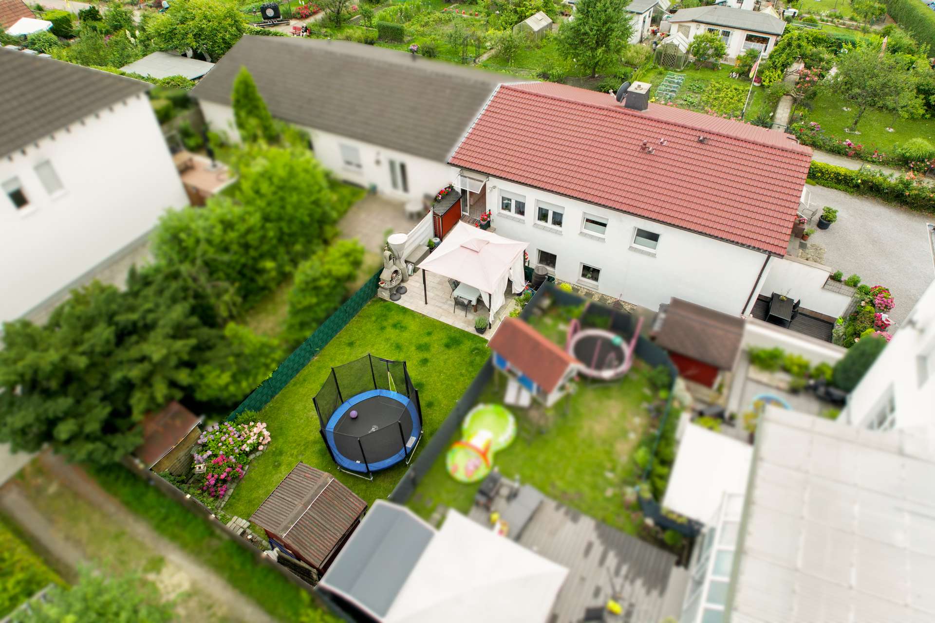 Großzügiger Bungalow mit Einliegerwohnung und Garten – Ihr perfektes Zuhause in Bochum – Ansicht 3