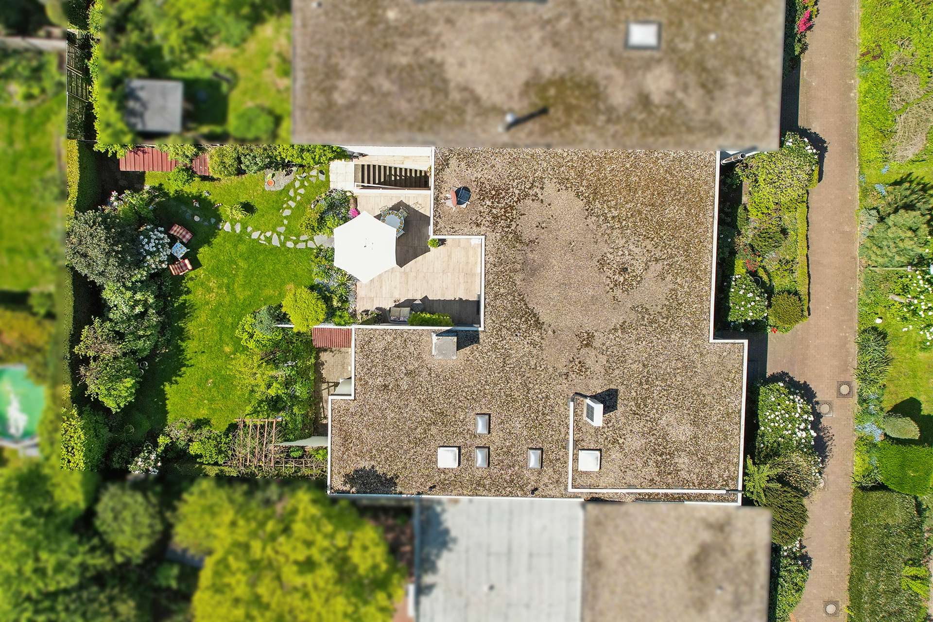 Großzügiger Bungalow am Feldrand mit über 200 m² Wohnfläche, Kamin, Garten und wertiger Ausstattung in Dorsten – Ansicht 39