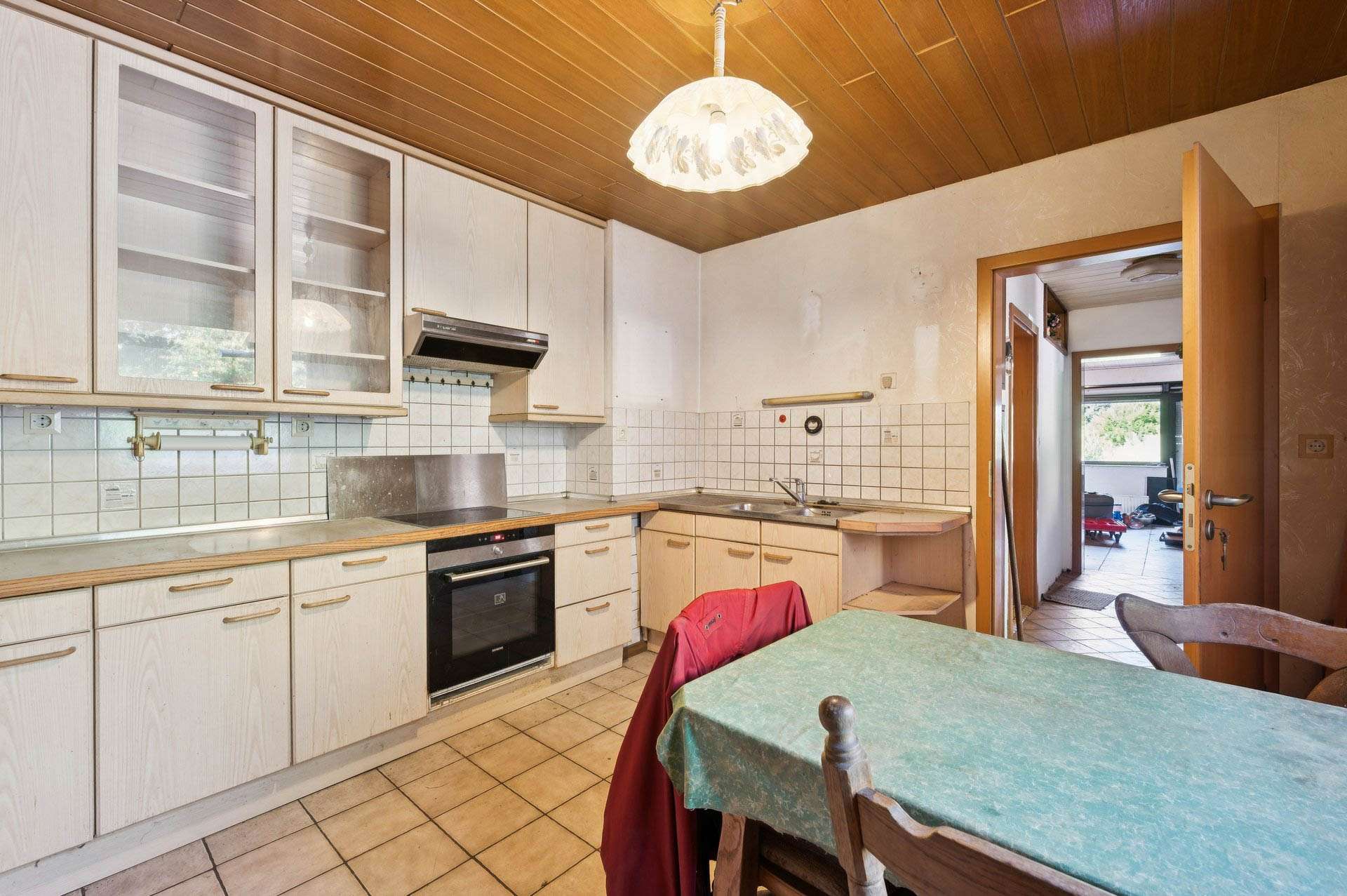Großzügiges Einfamilienhaus mit weitläufigem Grundstück und viel Potenzial in Grefrath in Grefrath – Ansicht 9
