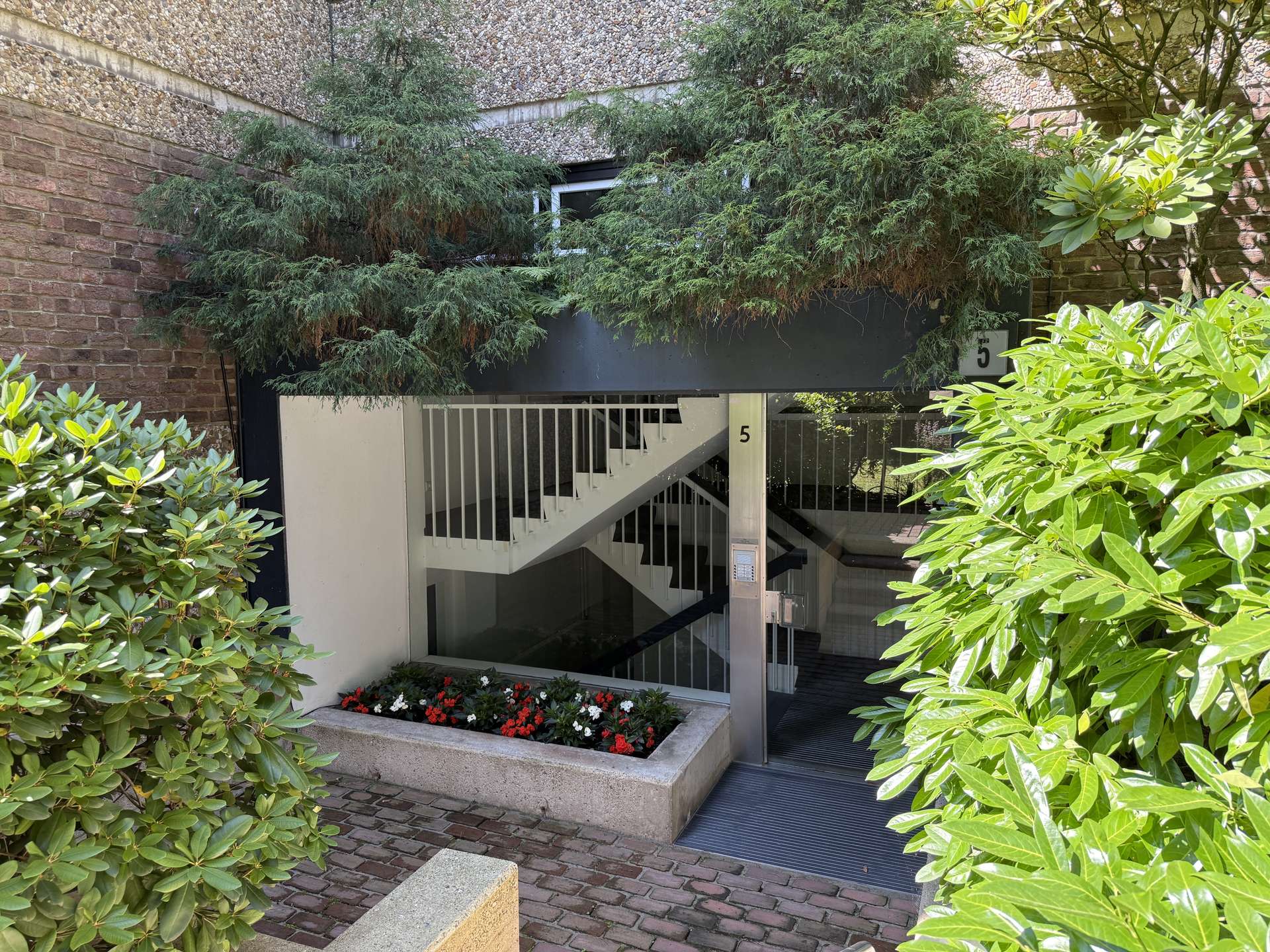 Exklusives Wohnen in Oberkassel – Designwohnung mit Privatterrasse & Tiefgarage in Düsseldorf – Ansicht 19