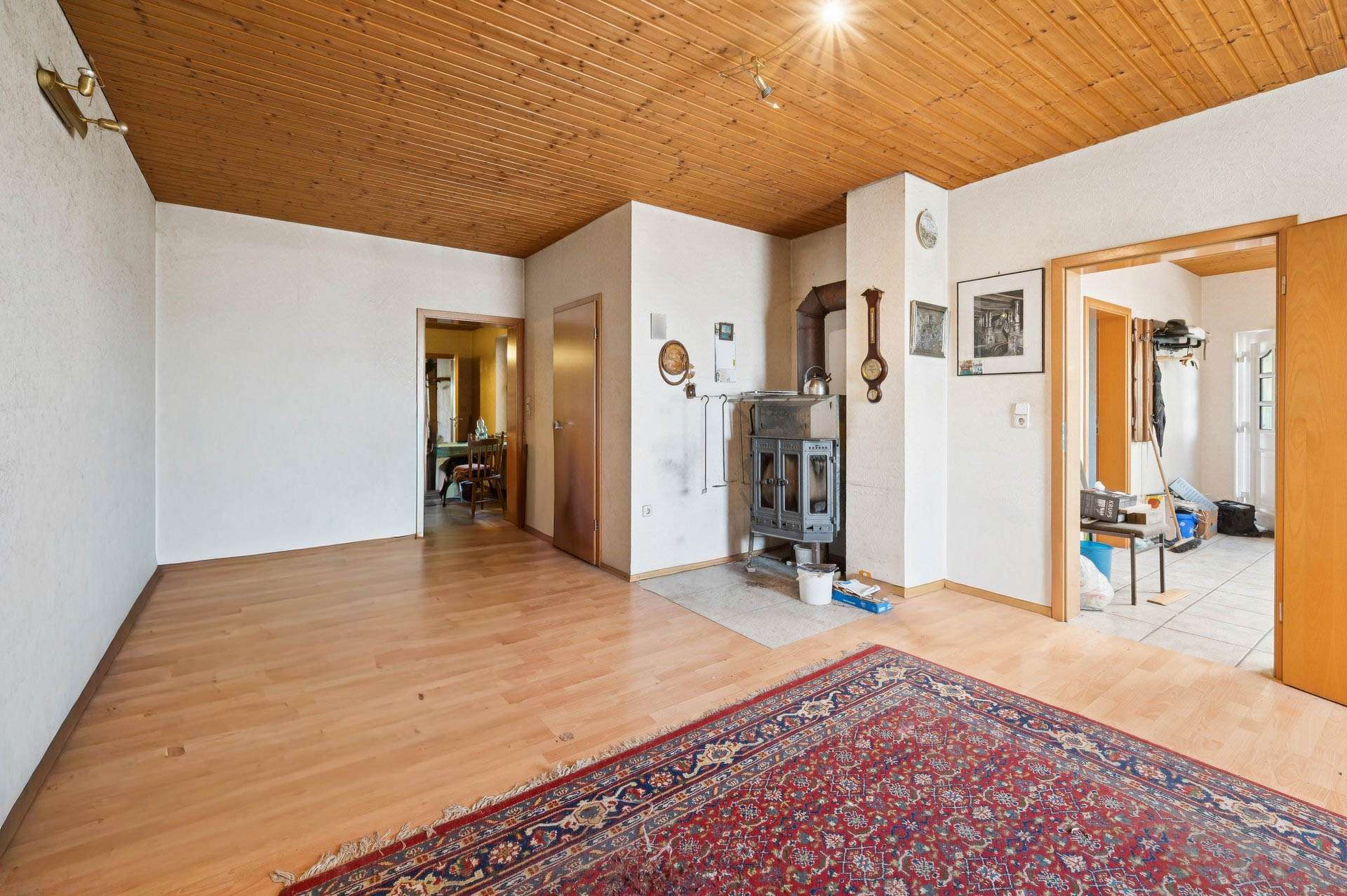 Großzügiges Einfamilienhaus mit weitläufigem Grundstück und viel Potenzial in Grefrath in Grefrath – Ansicht 4