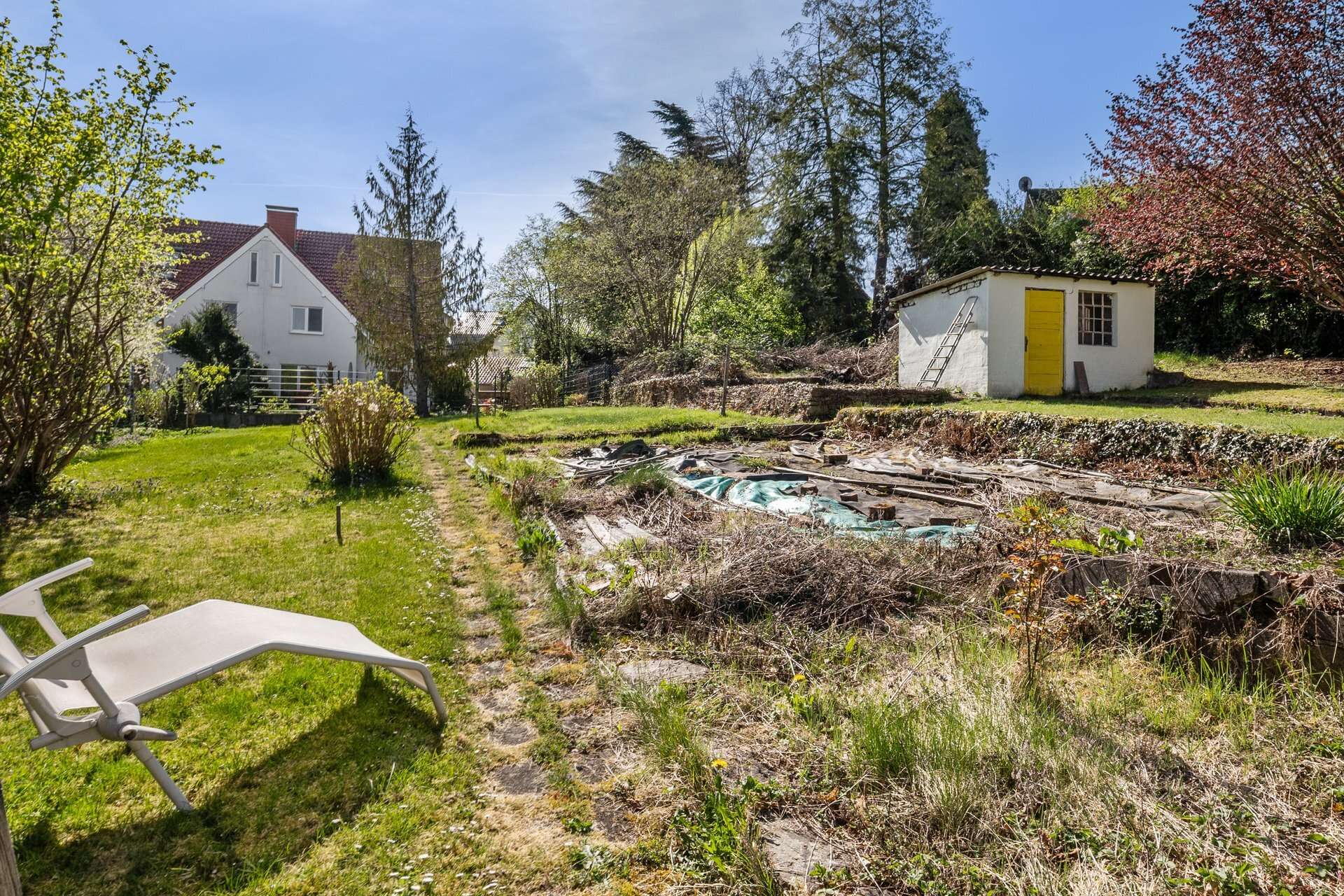 Charmantes Haus in hervorragender Lage mit Gartenidylle und zwei vermieteten Einheiten im DG in Witten – Ansicht 6