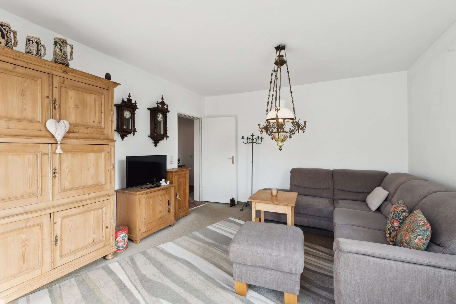 Charmante 3-Zimmer Wohnung mit Balkon und Stellplatz in ruhiger Lage von Knittkuhl in Düsseldorf – Ansicht 5