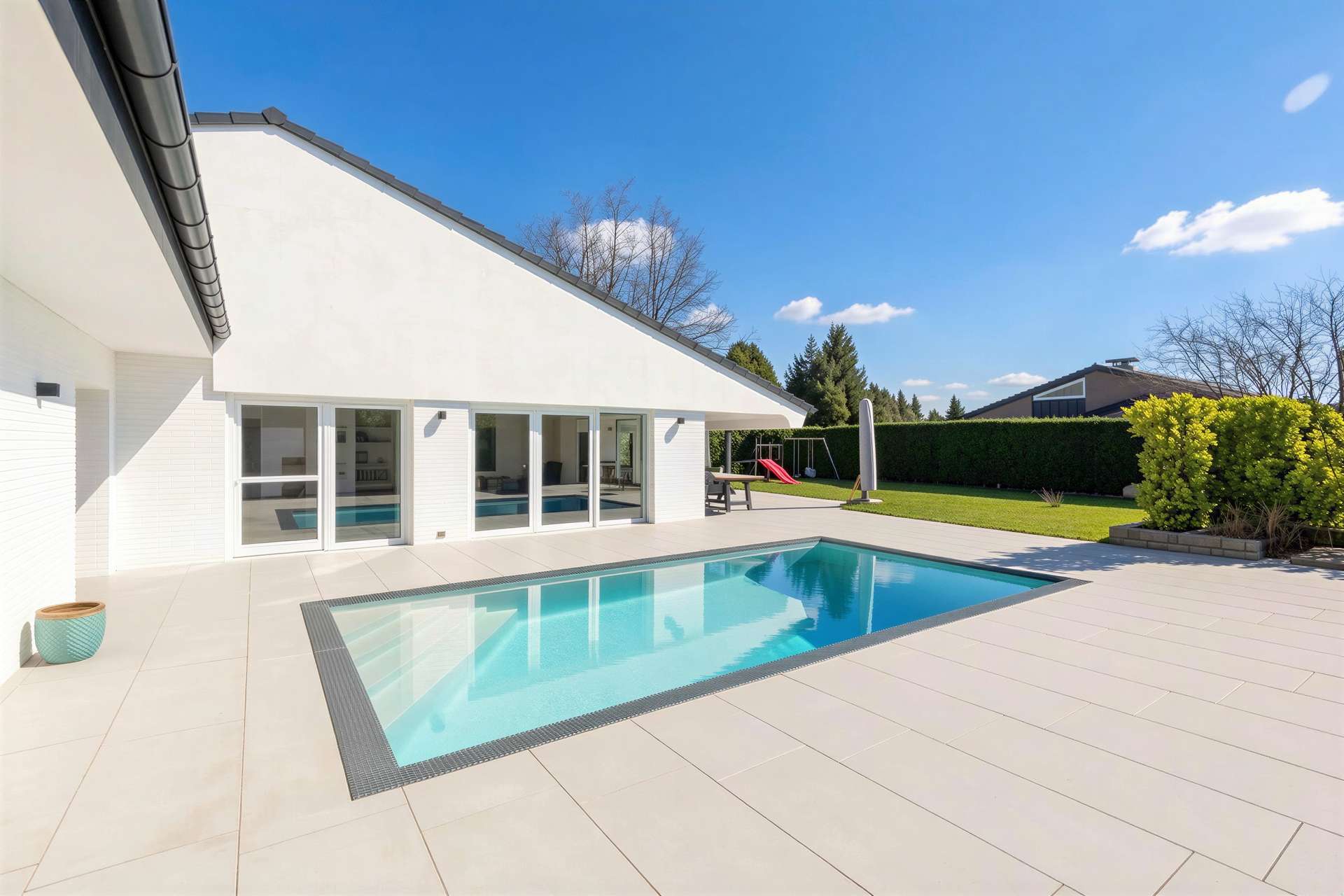 Luxuriös kernsaniertes Anwesen mit Pool, Wellnessbereich und nachhaltiger Energietechnik in Krefeld – Ansicht 17