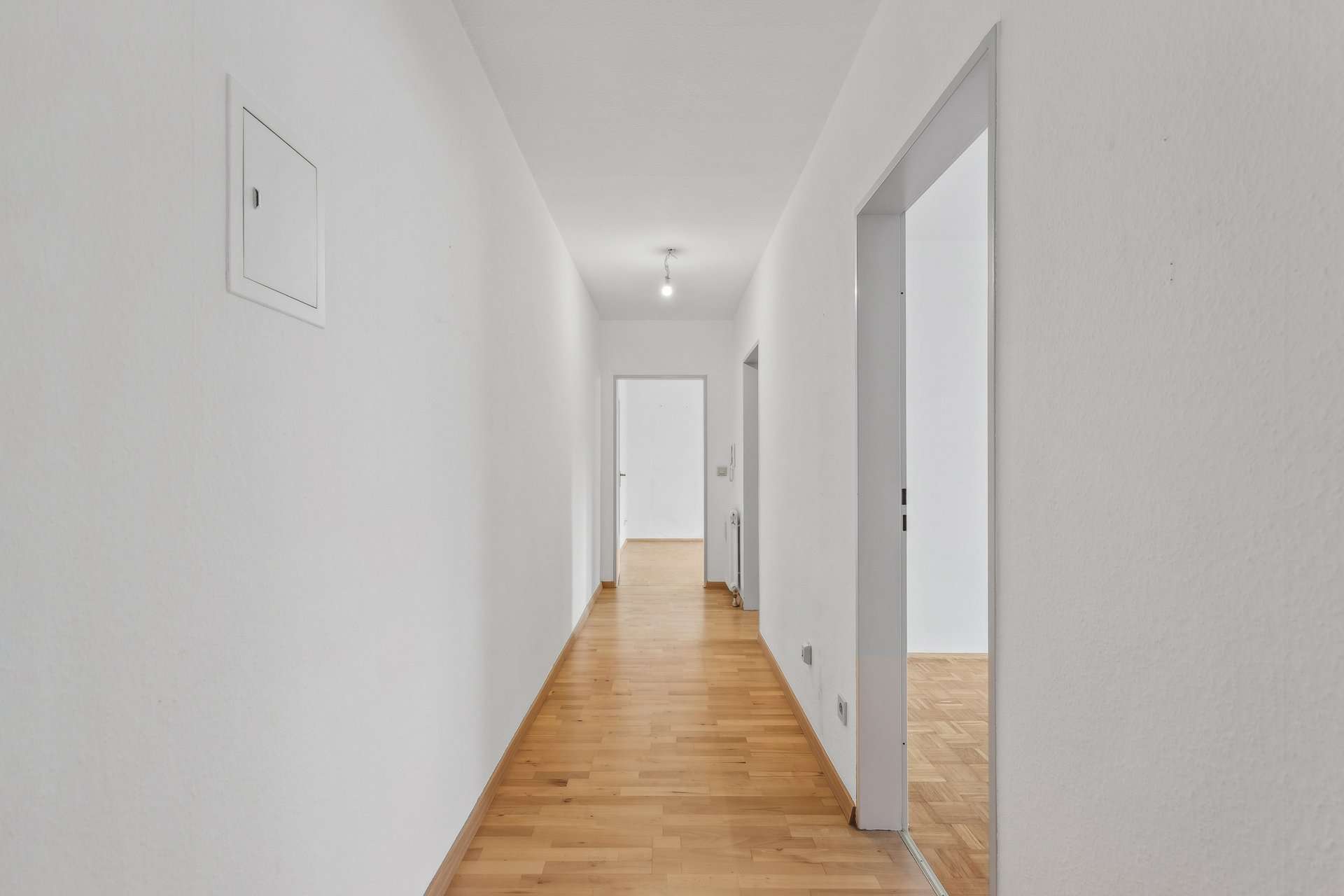 Zentrale Zwei-Zimmer-Wohnung im Herzen der Innenstadt mit Aufzug und modernem Duschbad in Witten – Ansicht 7