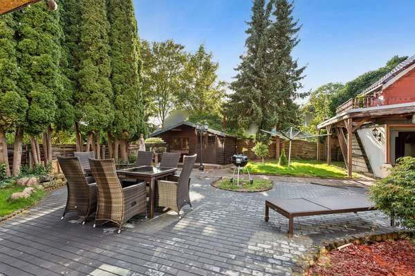 Großzügiges Wohnen mit Garten, Wintergarten, Sauna und viel Raum für die Familie