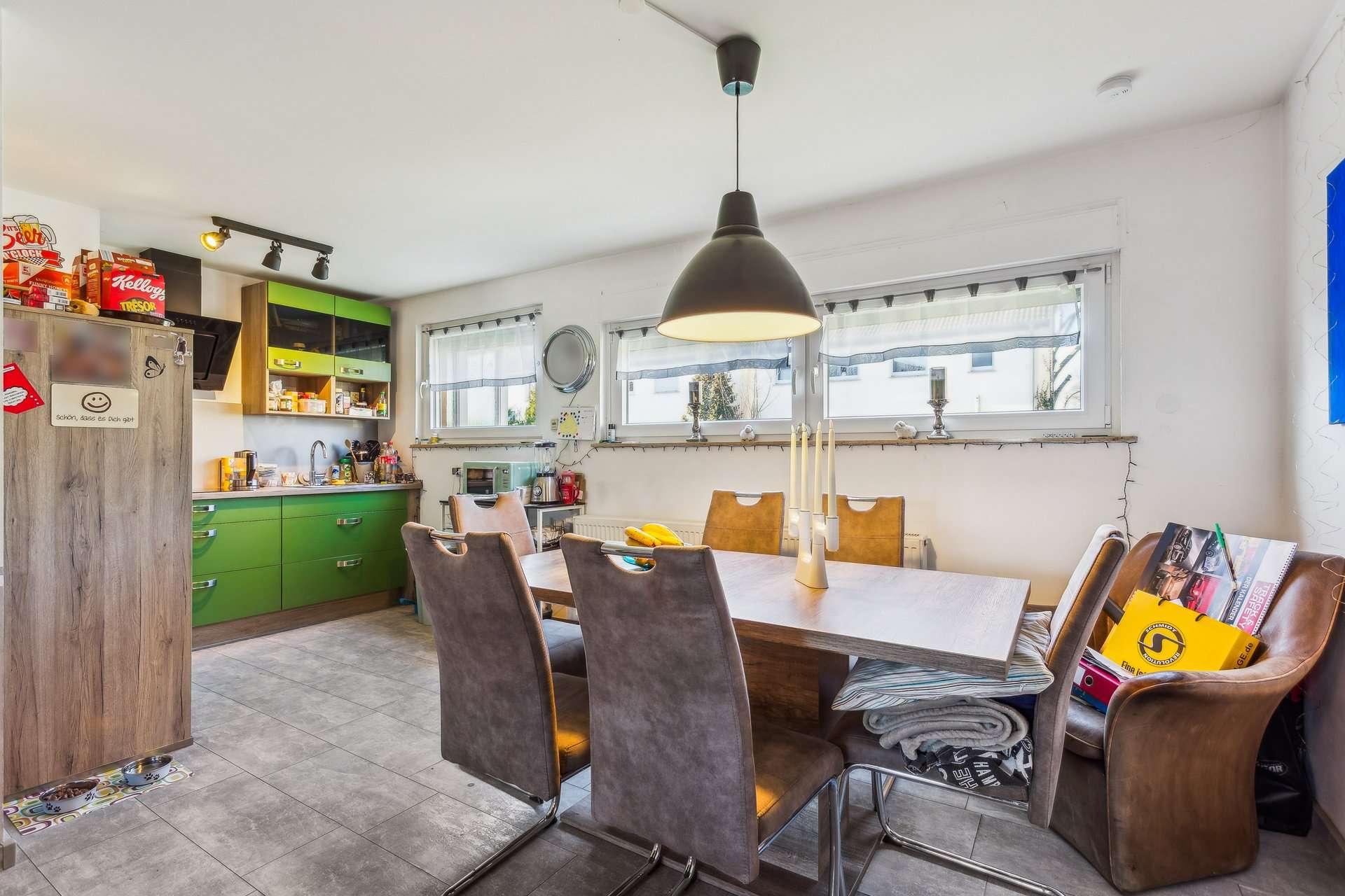 Modernisiertes Reiheneckhaus mit großem Eckgrundstück & 2 Garagen in Bergkamen – Ansicht 5