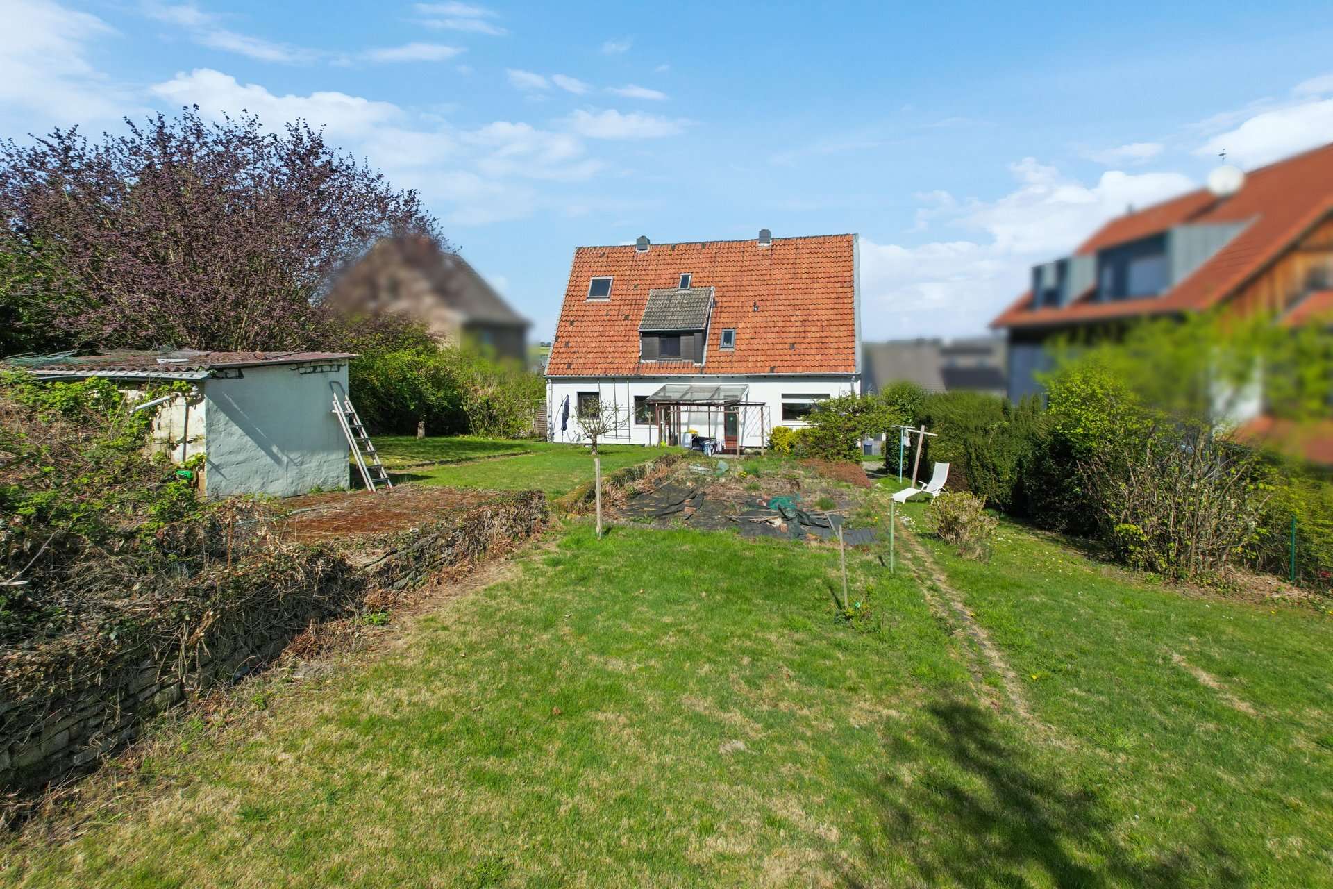 Charmantes Haus in hervorragender Lage mit Gartenidylle und zwei vermieteten Einheiten im DG in Witten – Ansicht 4