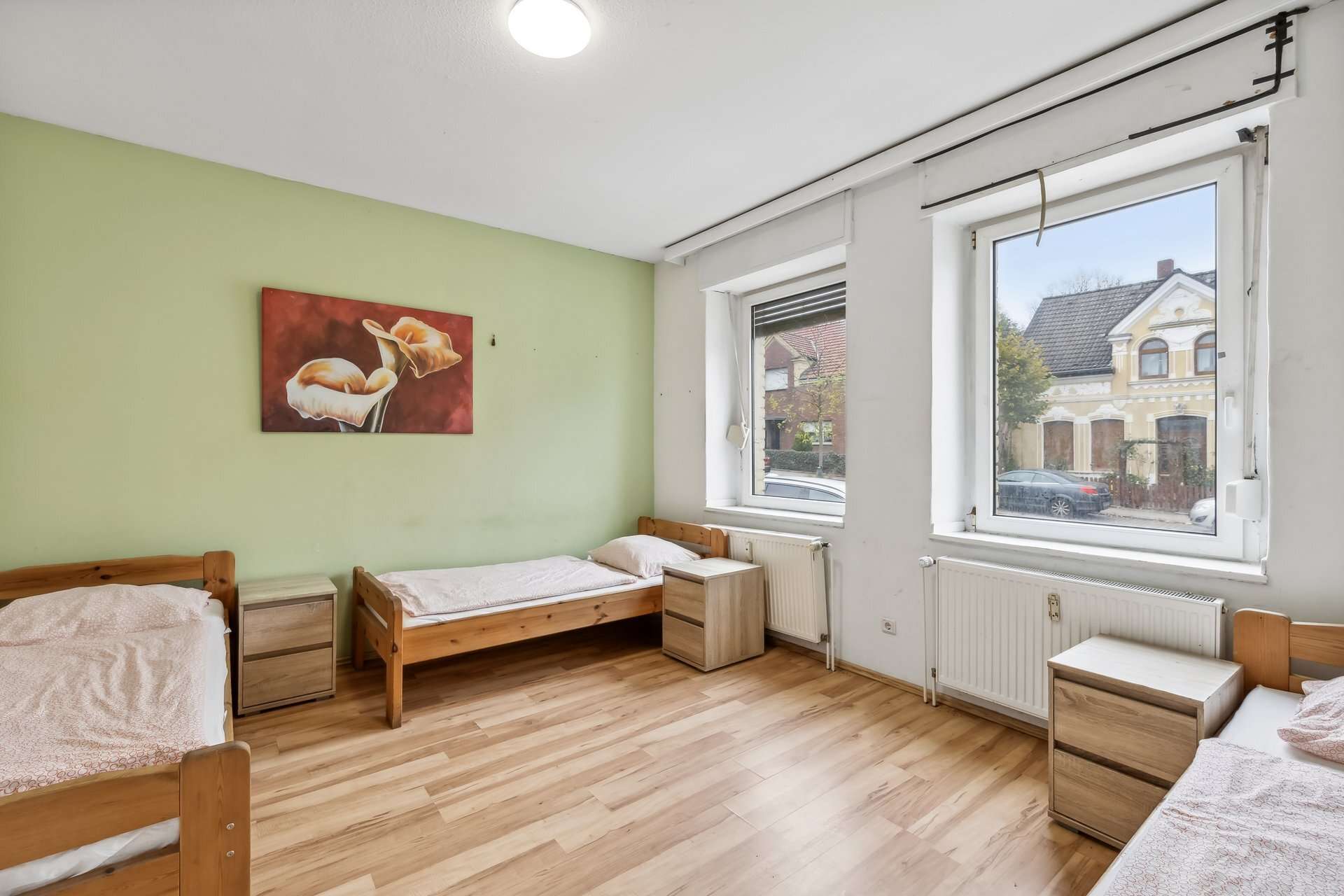 Freigezogenes Mehrfamilienhaus-Ensemble mit Entwicklungspotenzial und flexiblen Möglichkeiten in Bochum – Ansicht 3