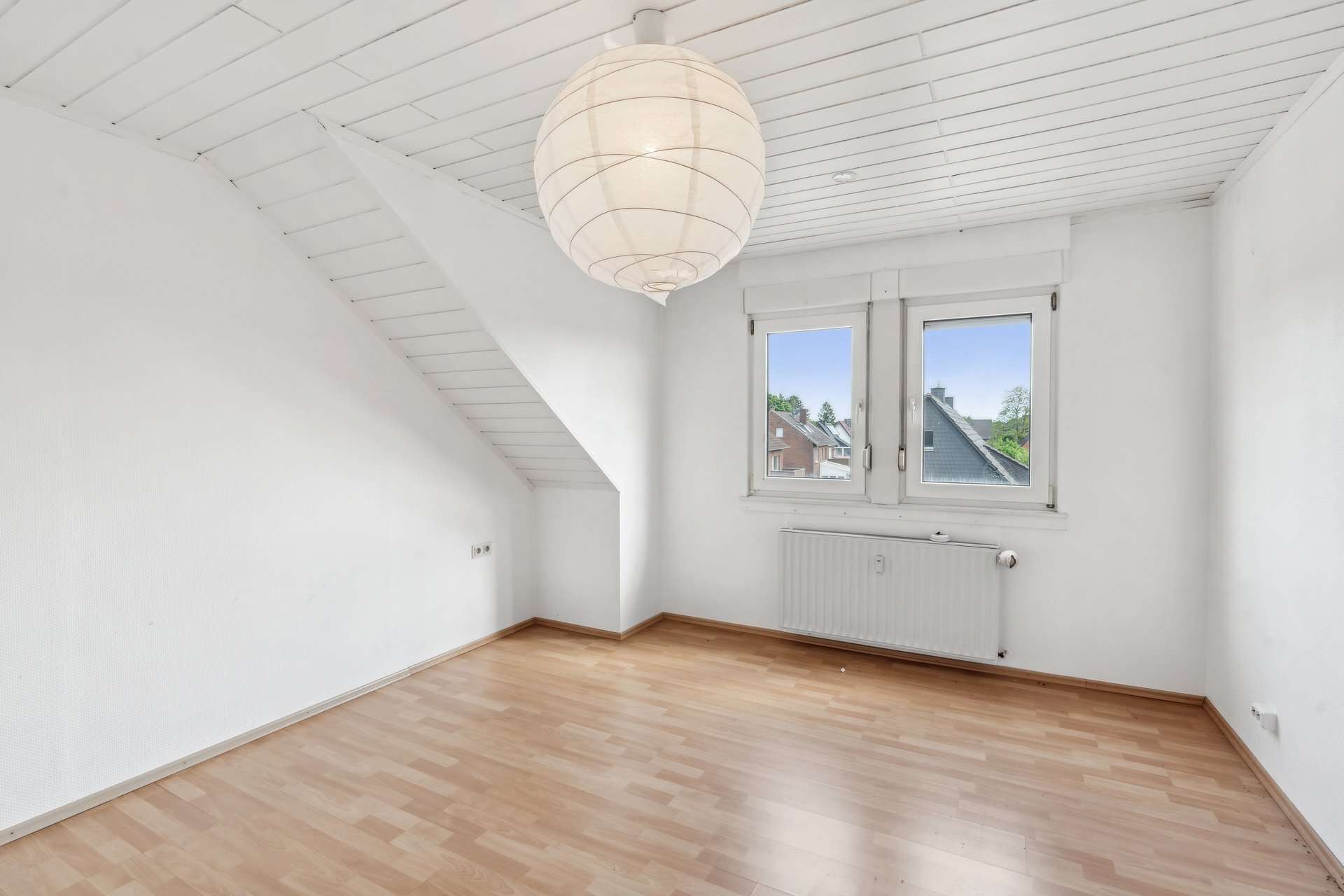 Wohnen in der Ruhe eines Drei-Parteienhauses – Dachgeschoss mit Potenzial in Dorsten – Ansicht 4