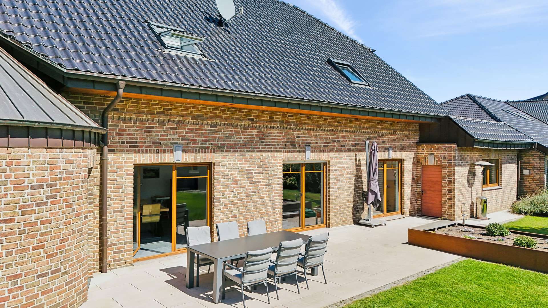 Für den gehobenen Geschmack: Luxusanwesen mit Einliegerwohnung  & Erweiterungsmöglichkeiten in Jüchen-Holz – Ansicht 33