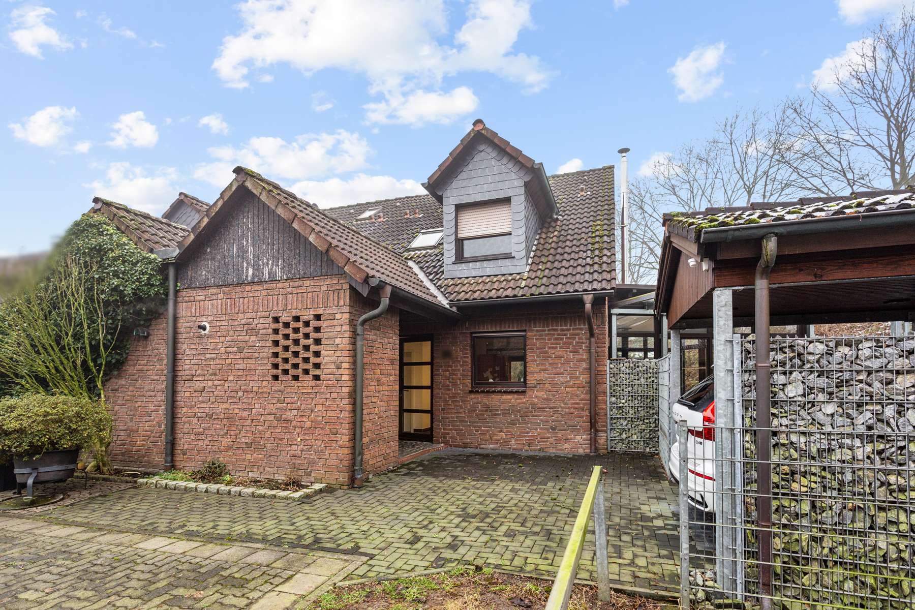 Reihenendhaus mit Wintergarten, hochwertigem Bad und offenem Wohnbereich mit mehreren Terrassen in Marl – Ansicht 23