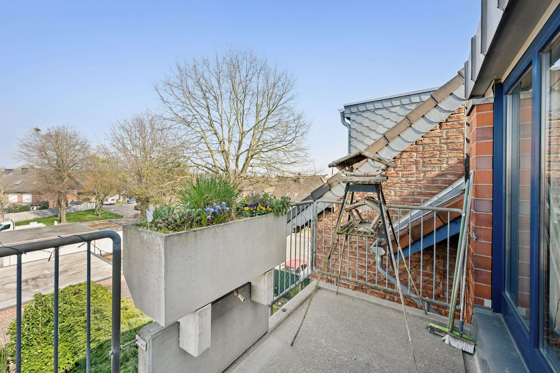 Große Maisonette-Wohnung mit Dachstudio & zwei Balkonen in Jüchen – Ansicht 2