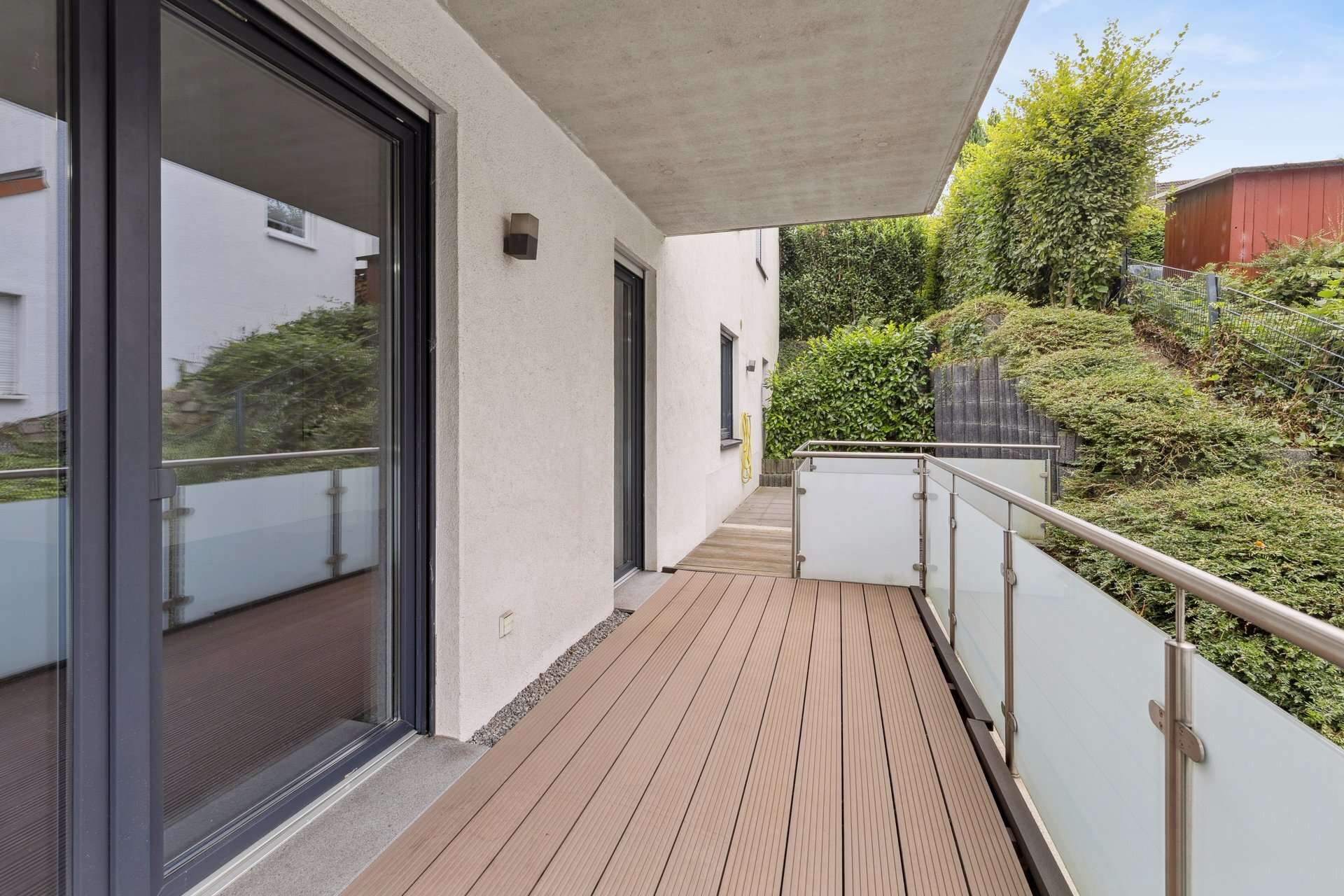 Repräsentative Eigentumswohnung mit Balkon, Terrasse und Tiefgarage direkt am Rosengarten in Recklinghausen – Ansicht 4