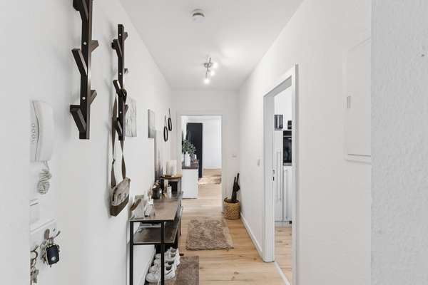 Kompakt, modern, sofort bezugsbereit und Stellplatz vor der Tür