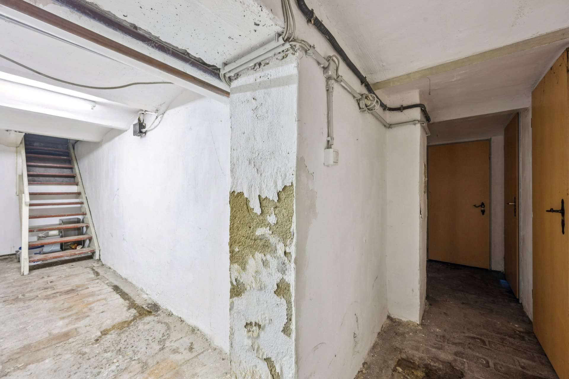 Um 2000 kernsaniertes Wohn- und Geschäftshaus mit neuer Heiztechnik und attraktivem Mietpotenzial in Wetter (Ruhr) – Ansicht 45
