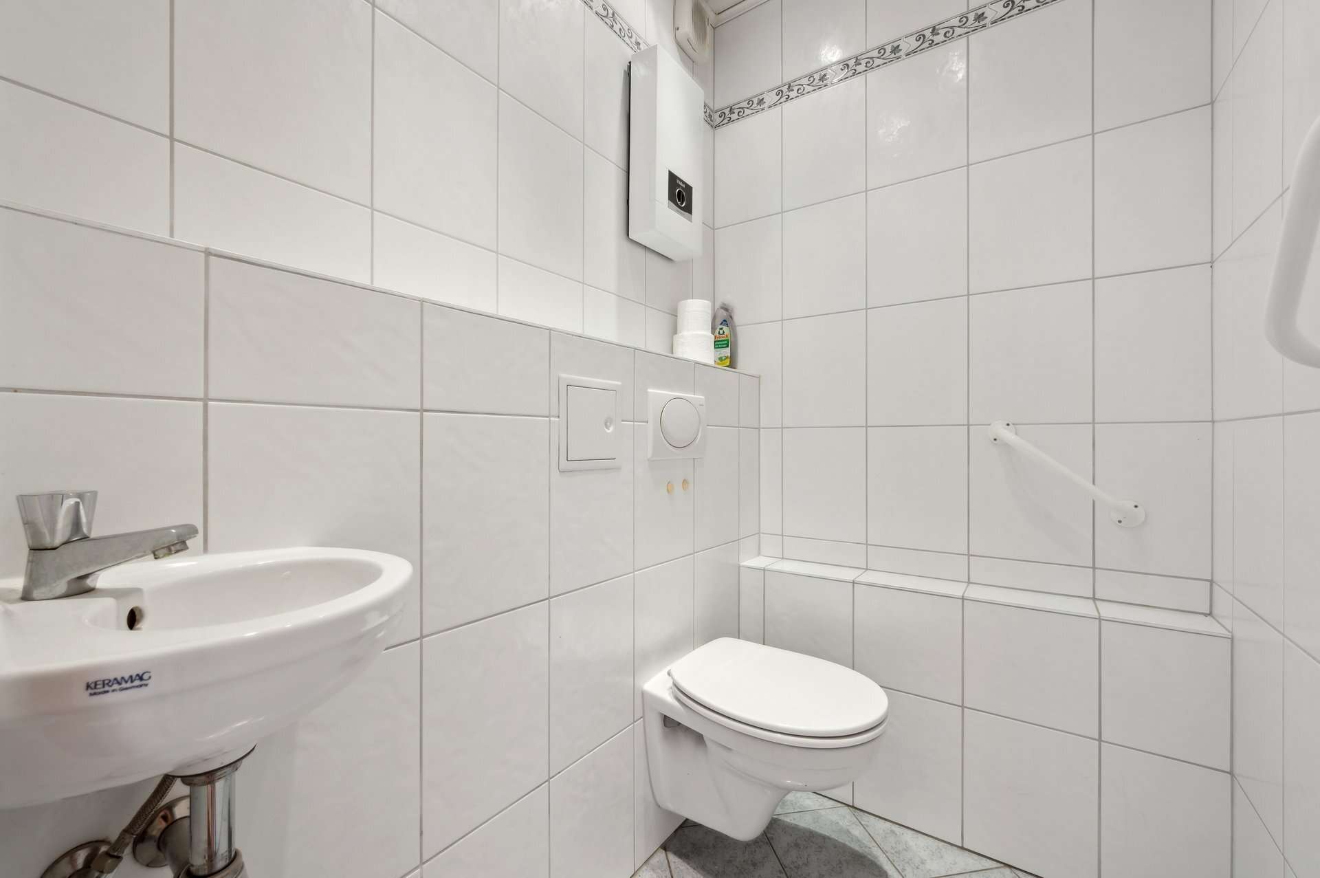Helle 3-Zimmer-Wohnung mit Garage – sofort bezugsfrei in ruhiger Lage in Neuss – Ansicht 9