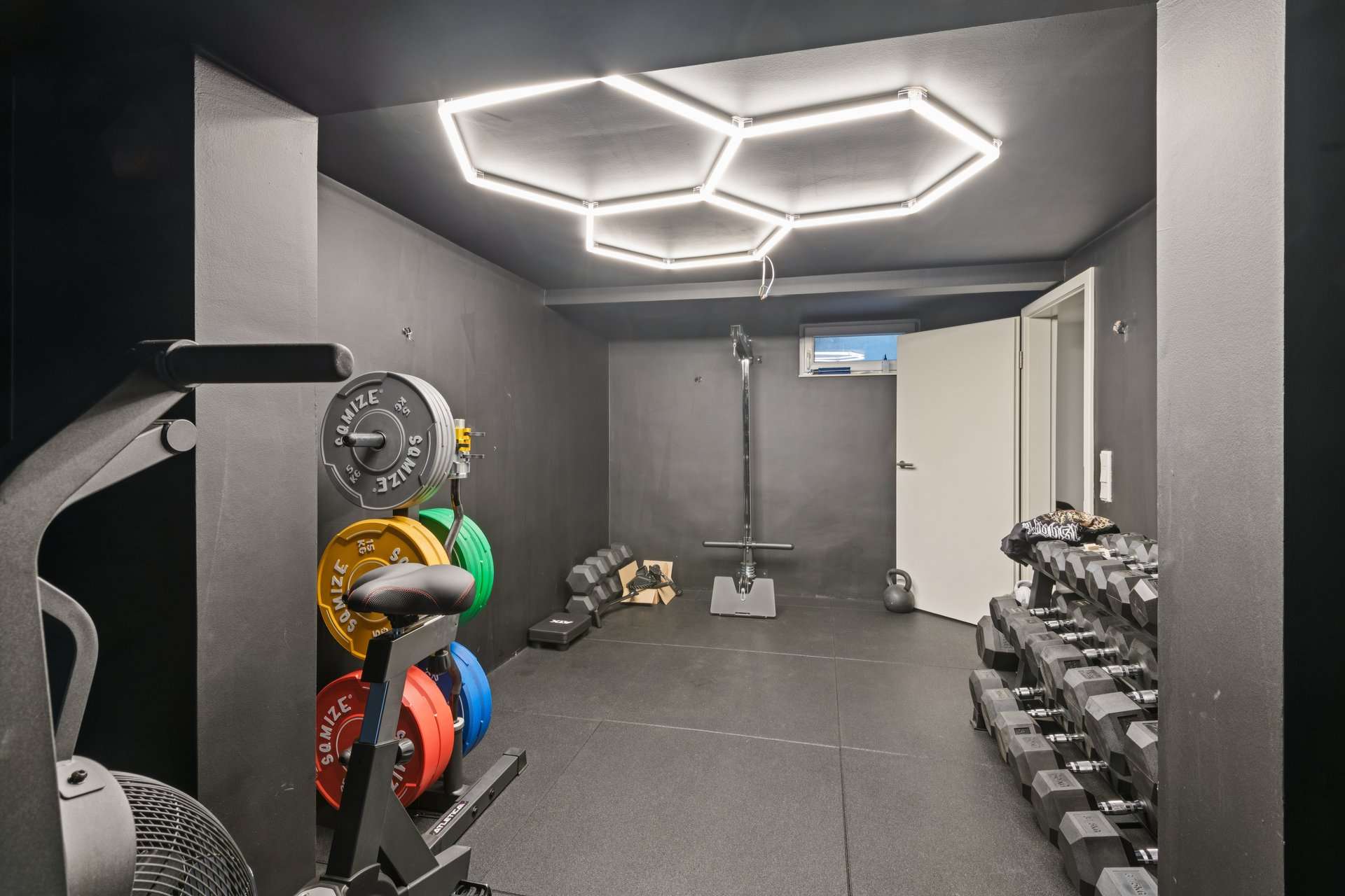 Luxuriös kernsaniertes Anwesen mit Pool, Wellnessbereich und nachhaltiger Energietechnik in Krefeld – Ansicht 13