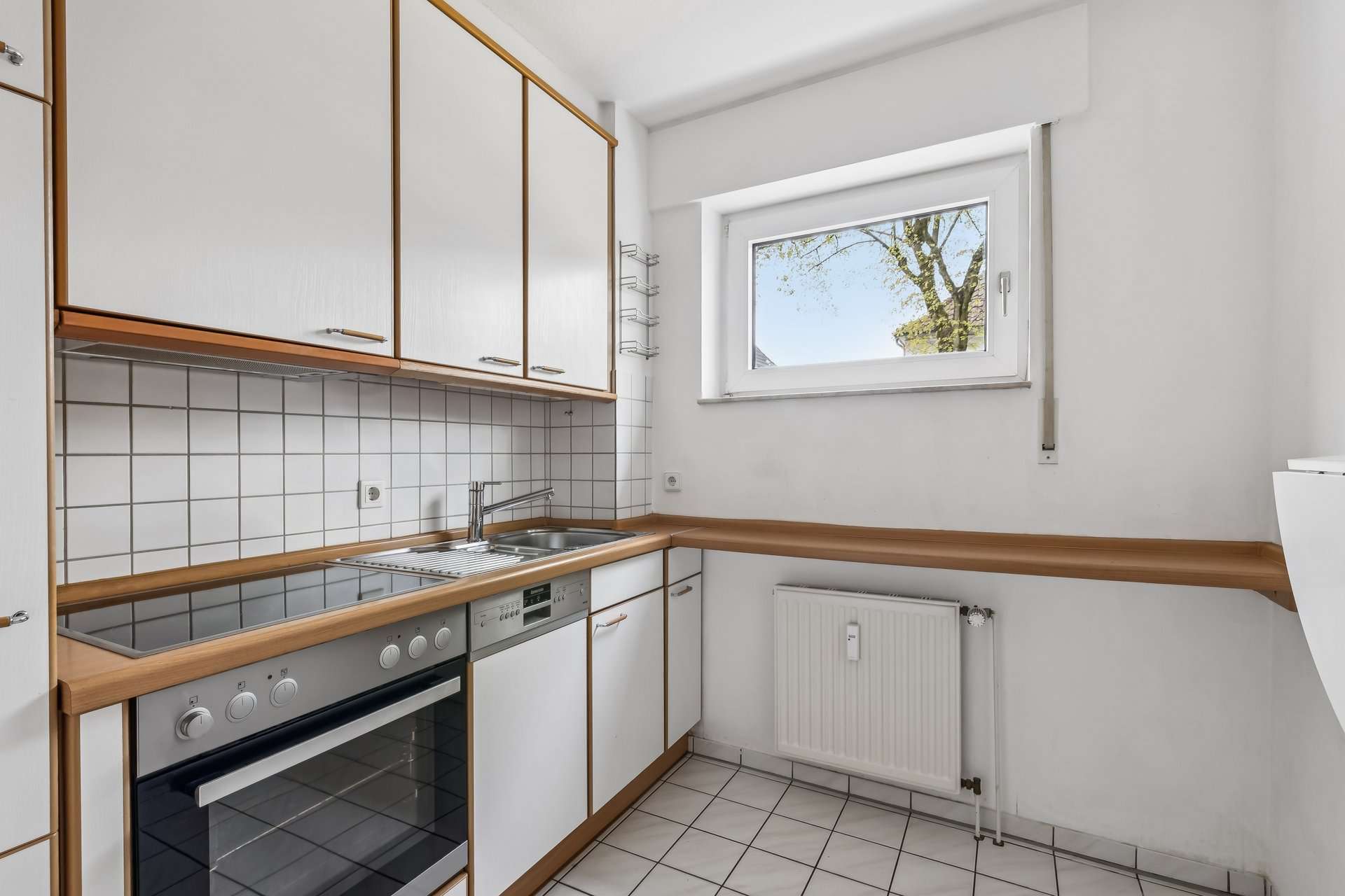 Wohnen mit Komfort: Erdgeschosswohnung mit Balkon & Garage in Marl – Ansicht 4
