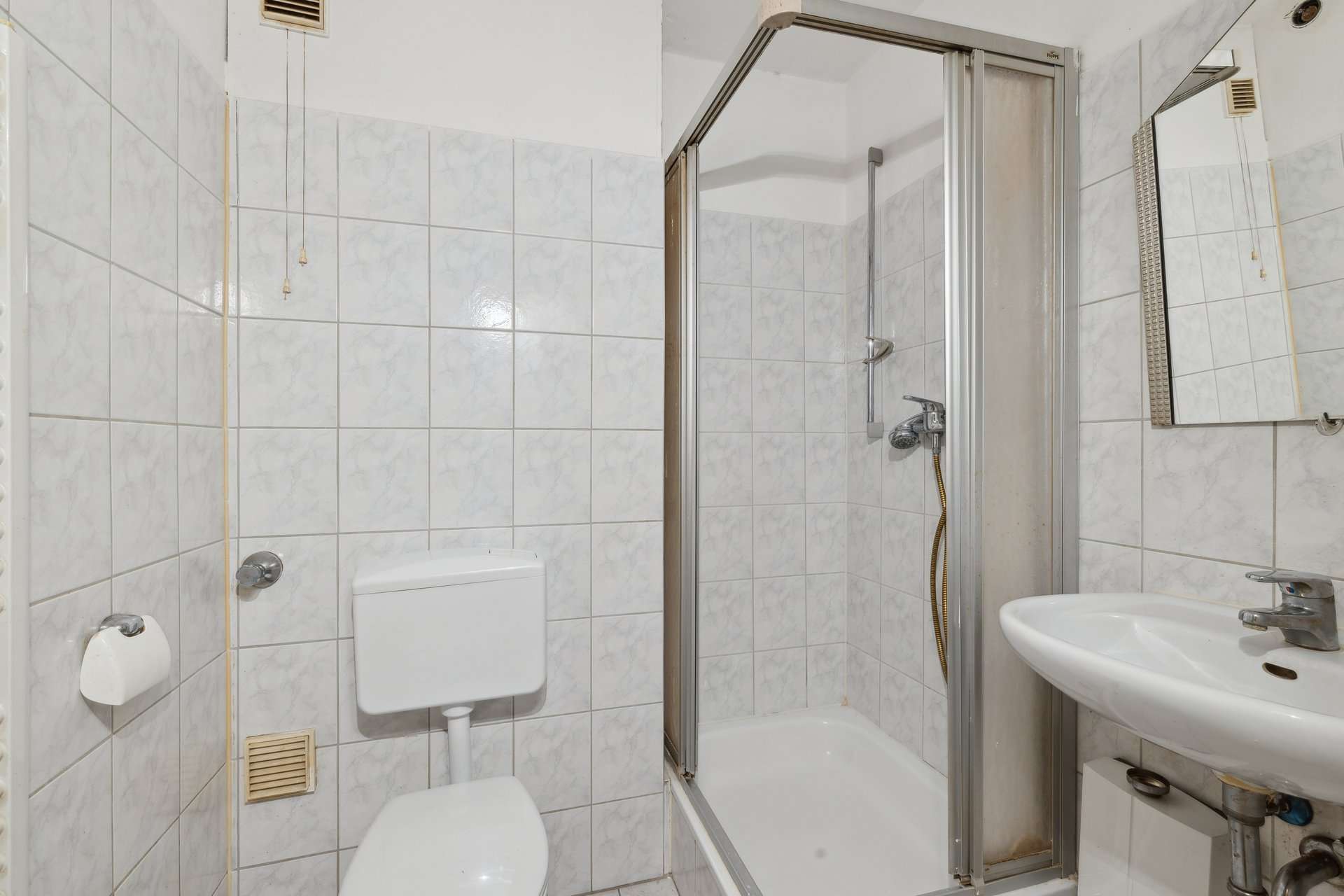 Leerstehende 2-Zimmer-Wohnung mit Potenzial für Ihre nächste Investition in Gladbeck – Ansicht 6