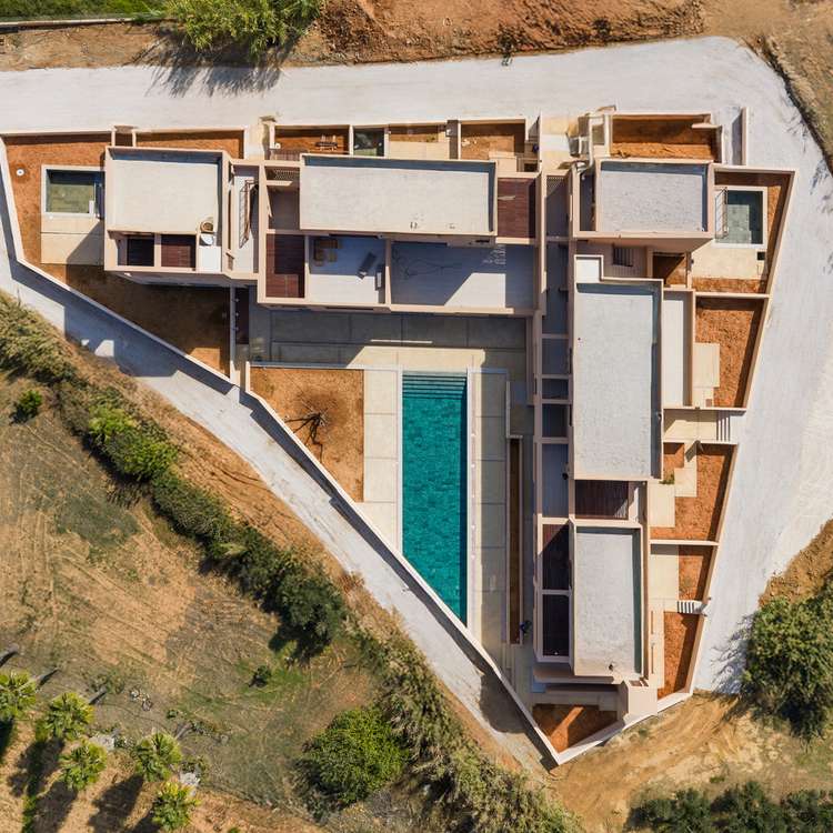 Square olive%20courtyard%20collection%20009