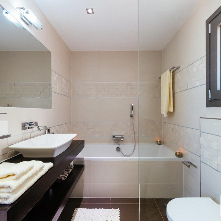 Einzigartige Villa direkt am Meer mit 6 | Kaste Immobilien