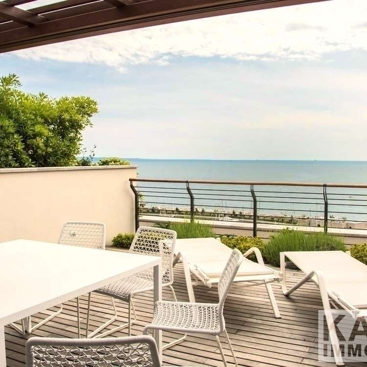 Terrasse mit Ausblick