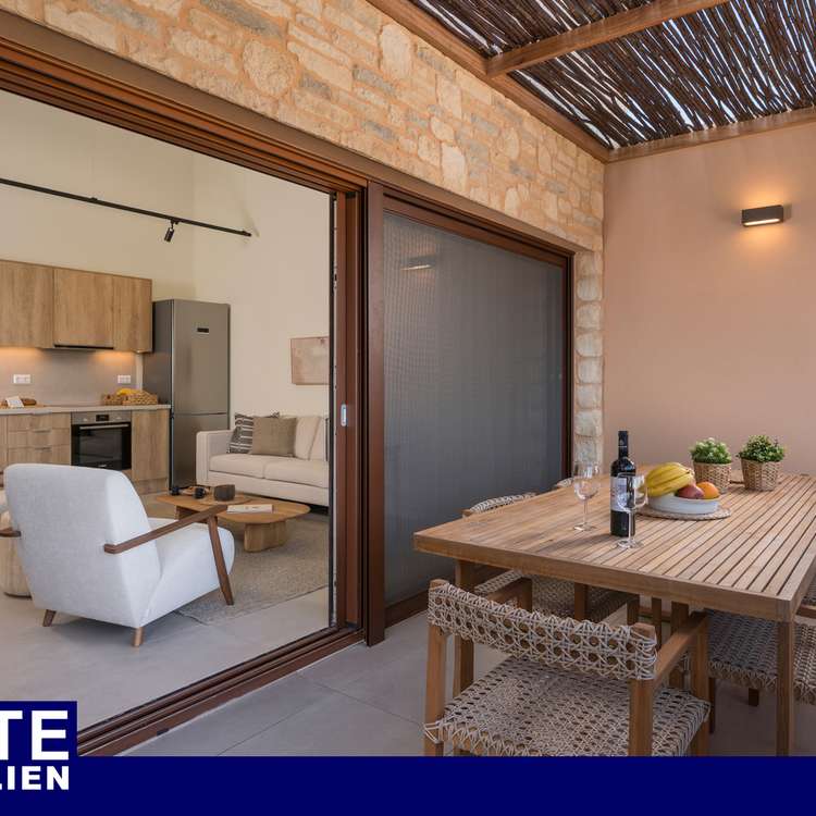 Olive Courtyard Collection