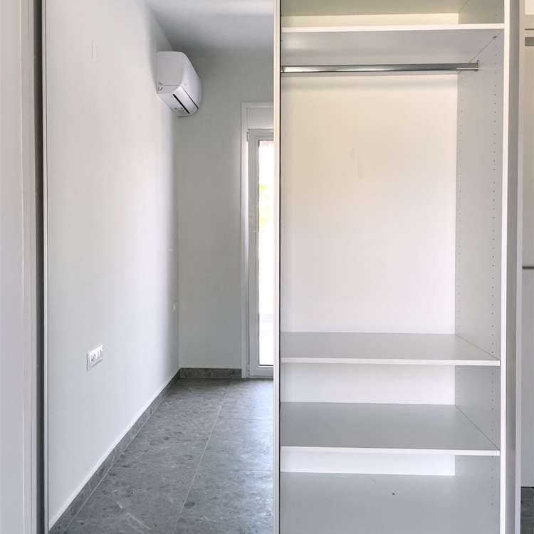 Einbauschrank (Muster)