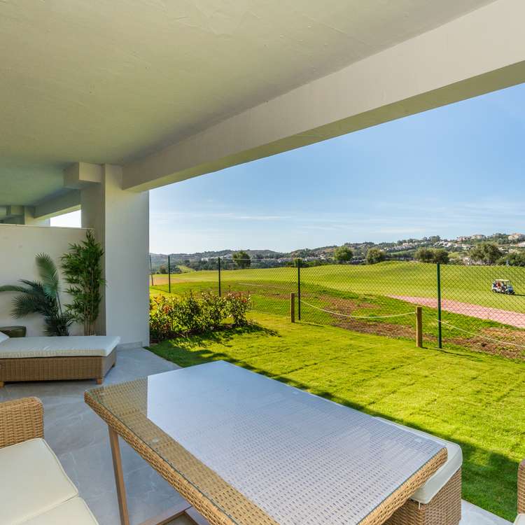 Terrasse mit Golfblick