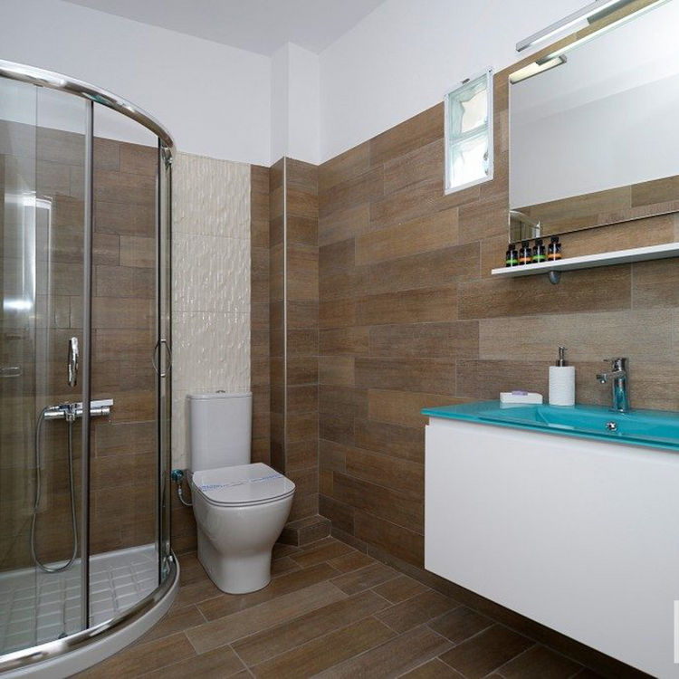 Direkt am Meer gelegenes Ferienhaus mit | Kaste Immobilien