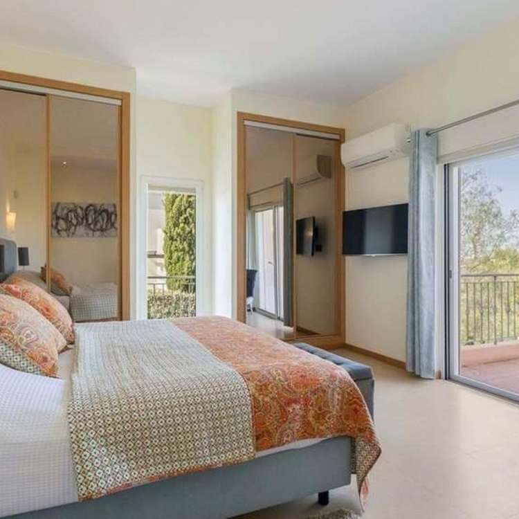 Schlafzimmer