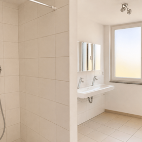 Badezimmer (Wird aktuell noch gestrichen. Mit KI visualisiert.)