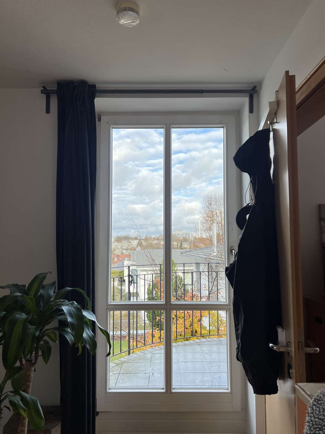 Büro Ausgang Balkon 