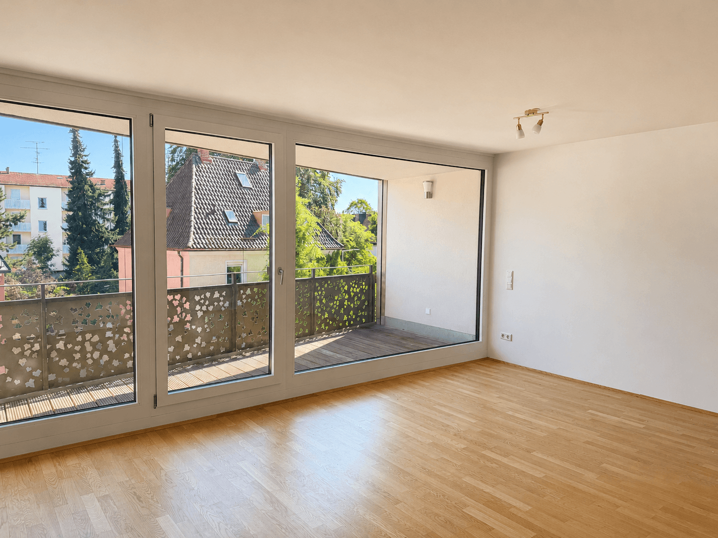 Loggia (Wird aktuell noch gestrichen. Mit KI visualisiert.)
